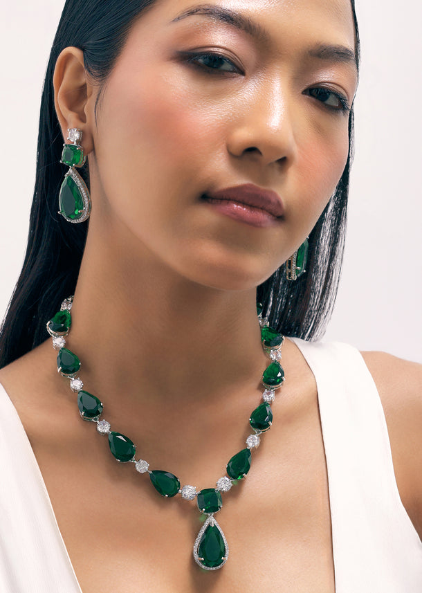 Emerald Diamond Necklace With Earrings