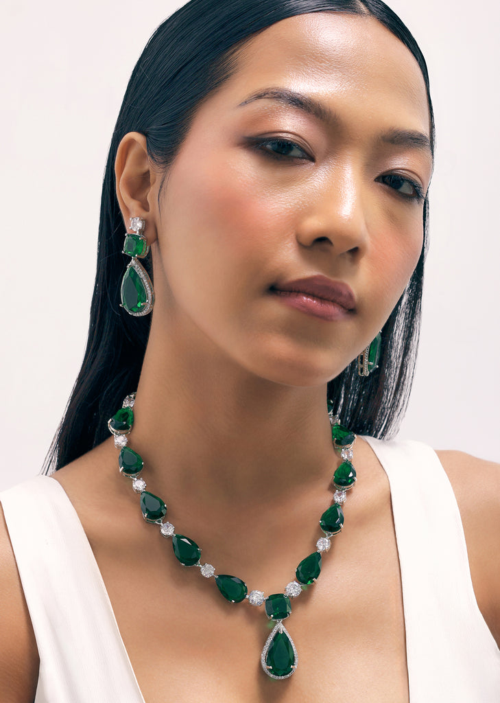 Emerald Diamond Necklace With Earrings