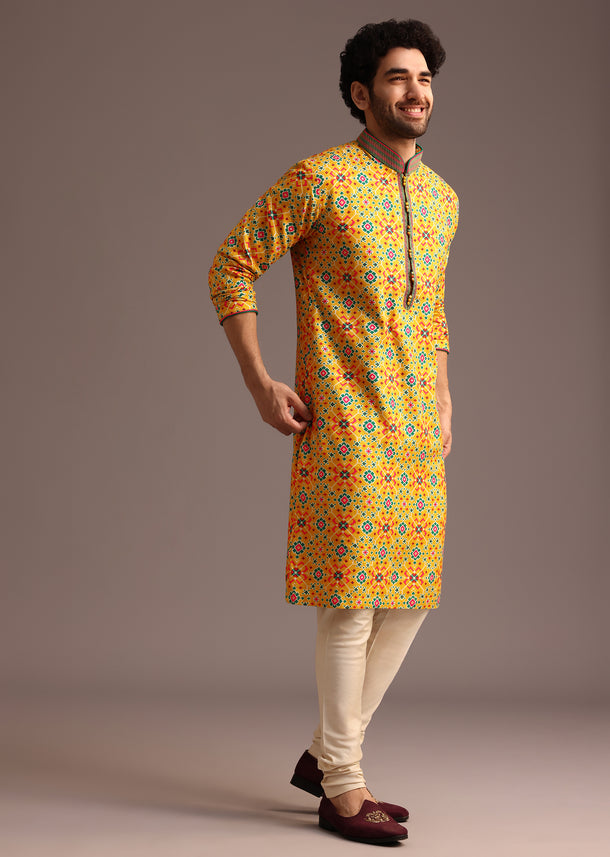 Yellow Pashmina Print Kurta And Pyjama