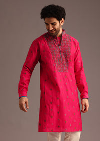 Fuchsia Pink Pashmina Kurta And Pant