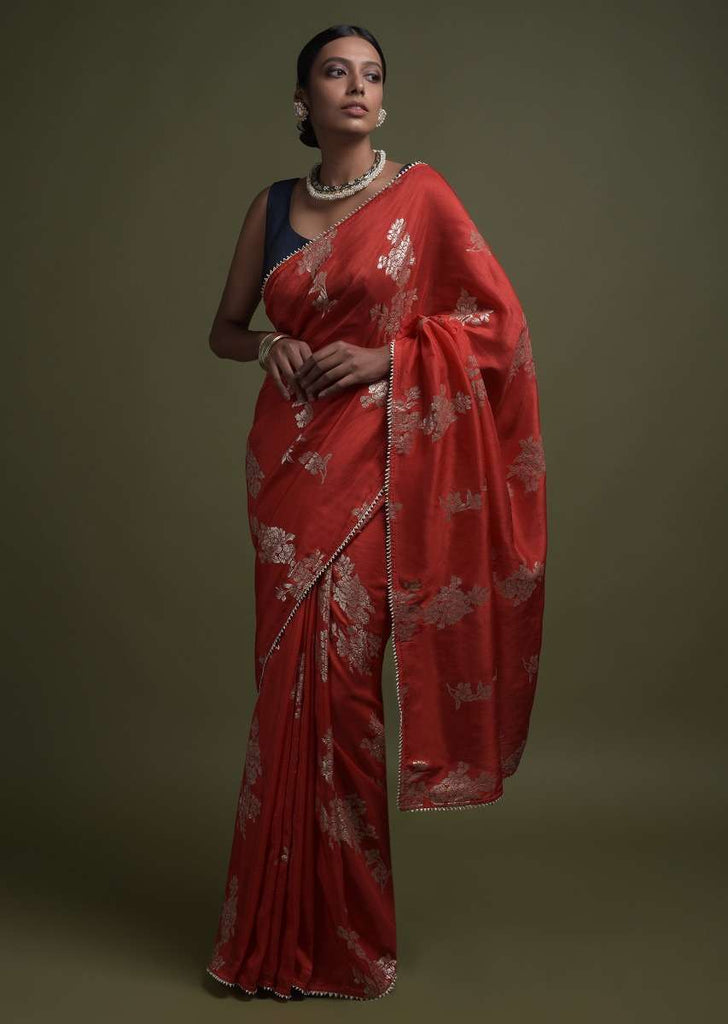 Apple Red Saree In Silk Blend With Weaved Floral Motifs In Repeat Pattern Online - Kalki Fashion