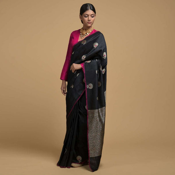 Black Pure Handloom Saree In Silk With Woven Floral Buttis And Jaal On The Pallu