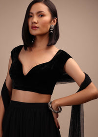 Black Cap Sleeves  Blouse With A Sweetheart Neckline Straight Hem Cut With Tie-Up Tassle Dori At The Back