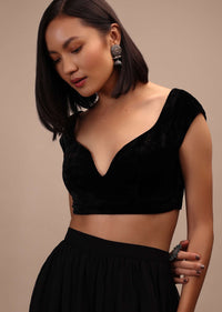 Black Cap Sleeves  Blouse With A Sweetheart Neckline Straight Hem Cut With Tie-Up Tassle Dori At The Back