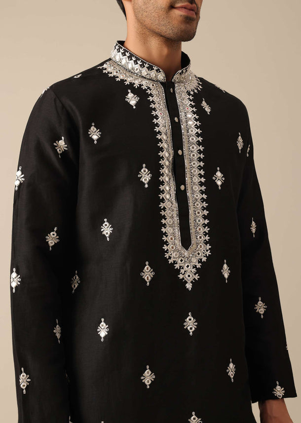 Black Embroidered Kurta Set In Silk