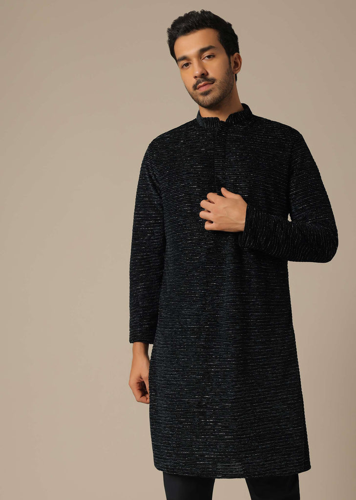 Black Kurta Set In Silk With Sequin Embroidery