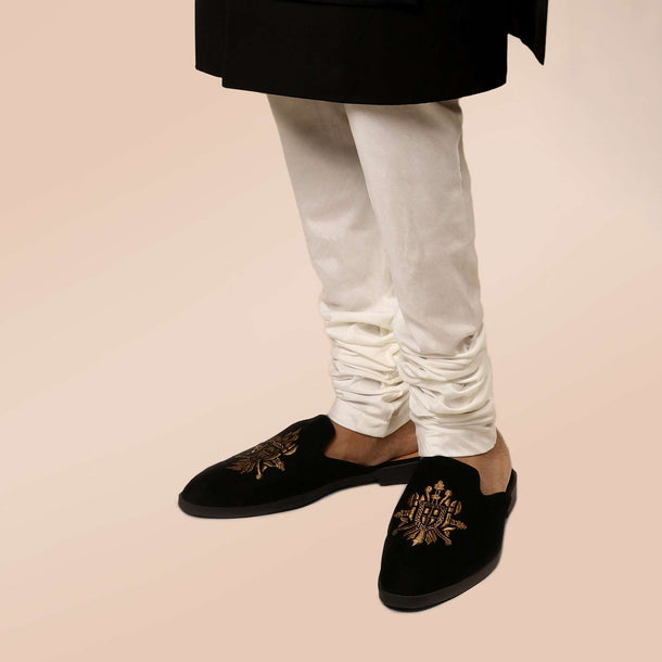 Black Mules In Suede With Zari Embroidered Motif