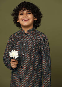 Black Printed Kurta And Pant Set In Silk