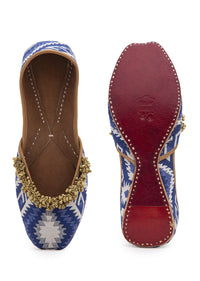 Blue And White Juttis In Jacquard With Tiny Ghungroos And Print By 5 Elements
