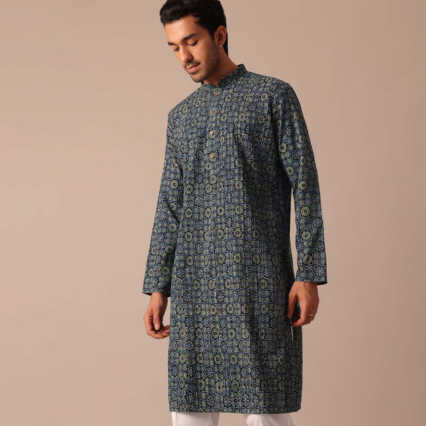 Blue Denim Printed Kurta Set With Pintuck Pattern