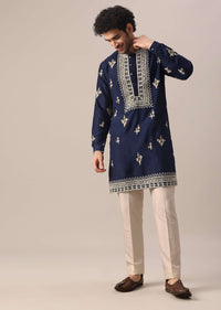 Blue Embroidered Kurta Set In Mysore Silk