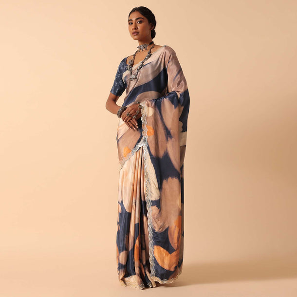 Blue Muslin Abstract Printed Saree With Unstitched Blouse Fabric