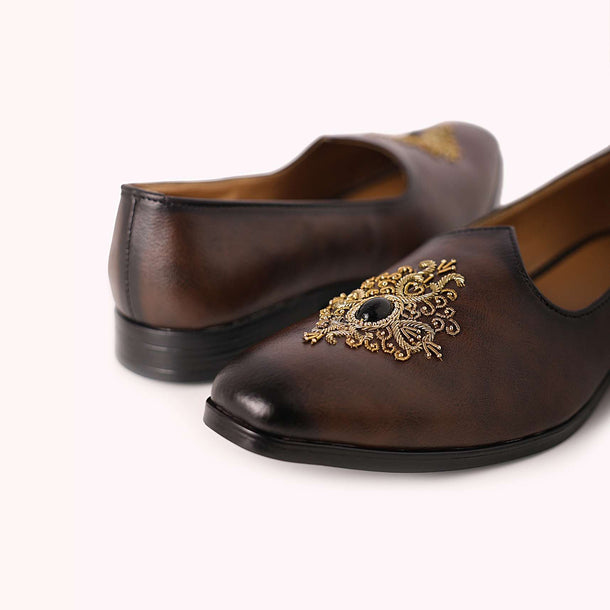 Brown Embroidered Juttis