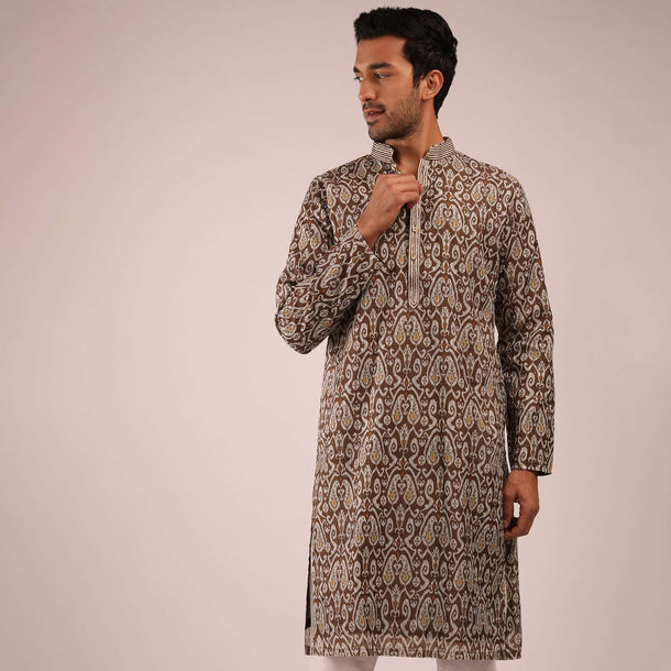 Brown Kurta Set In Silk With Resist Dyed Jaal Print And Sequin Accents