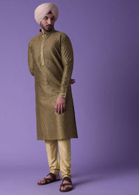 Brown Kurta Set In Silk With Machine Embroidery