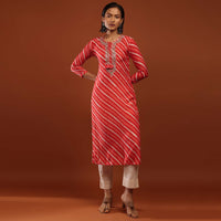 Coral Pink Kurta In Cotton With Leheriya Print And Gotta Work