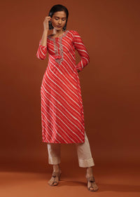Coral Pink Kurta In Cotton With Leheriya Print And Gotta Work