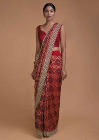 Crimson Red Saree In Silk With Weaved Checks And Floral Motifs All Over Online - Kalki Fashion