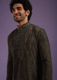 Dark Brown Kurta Set In Velvet With Cut Dana Embroidery