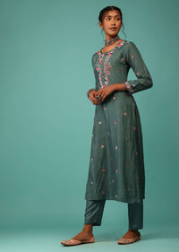 Peacock Green Kurta Set In Dola Silk With Kashmiri Thread Embroidery & 3D Floral Work
