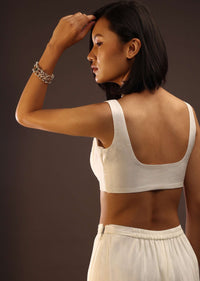 Egret White Sleeveless Blouse With A Scoop Neckline