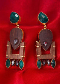 Fancy Wooden Earring With Emerald Green Semi Precious Stone And Crystal Stone Online - Kalki Fashion