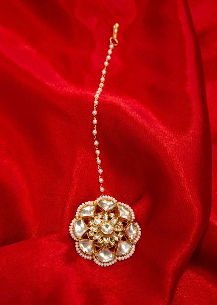 Floral shape traditional kundan maang tikka only on Kalki