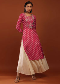 Fuchsia Pink Kurta In Cotton With Leheriya Print And Gotta Work