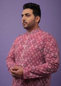 Fuschia Pink Kurta Set In Silk With Thread Embroidery