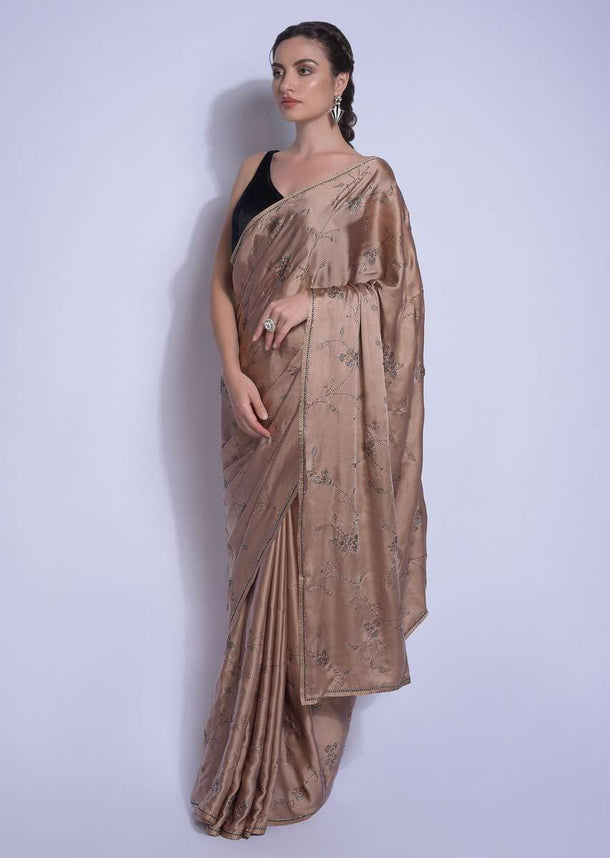 Ginger Beige Saree In Satin With Kundan In Leaves And Floral Motifs Online - Kalki Fashion