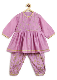 Kalki Girls Combo Of Lilac Purple Embroidered Angrakha Set And Gold Printed Bow Hairclip