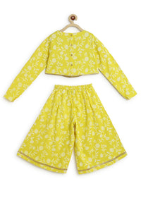 Kalki Girls Combo Of Canary Yellow Embroidered Cord Set And Gold Printed Bow Hairclip