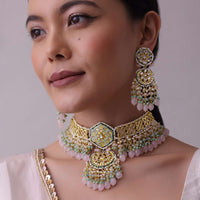 Gold-Finish Kundan Choker Necklace Set With Intricate Work In Mix Metal