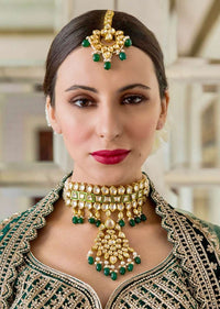 Gold Maang Tika With Green Beads And Ideal Blend Of Kundan Pieces And Pearls By Prerto