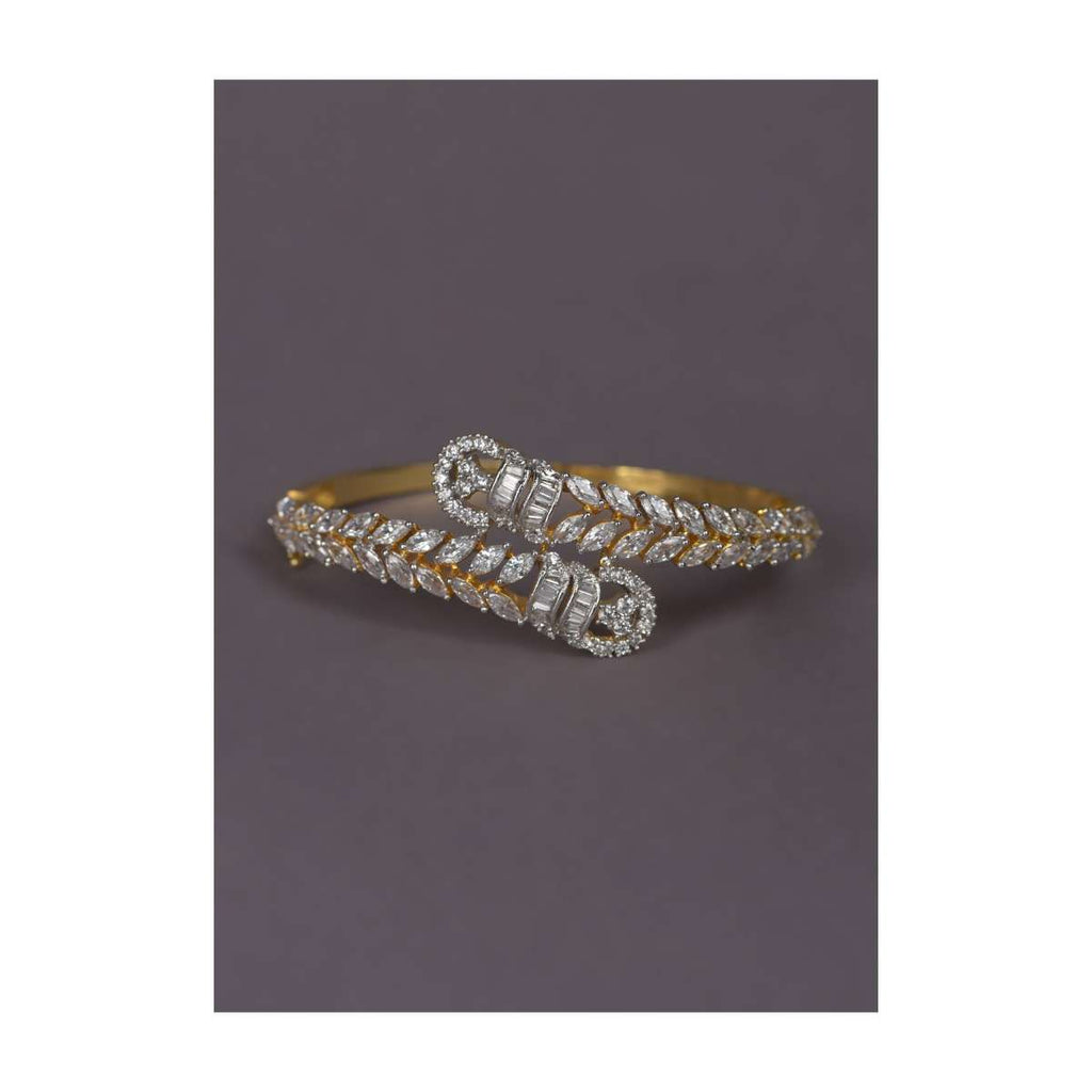 Gold Plated Bracelet With Crystals And Bugle Beads In Over Lapping Pattern Online - Kalki Fashion