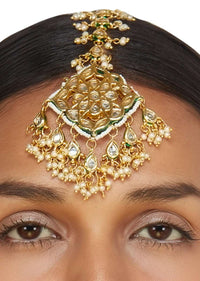 Gold Plated Mang Tika In Square Shape With Minakari And Kundan Work Online - Kalki Fashion