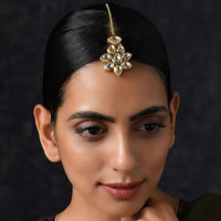 Gold Plated Mang Tika With Delicate Kundan Work In Floral Motif By Paisley Pop