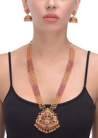 Gold Plated Temple Jewellery Set With Magenta Kundan And Matching Jhumkas Online - Kalki Fashion