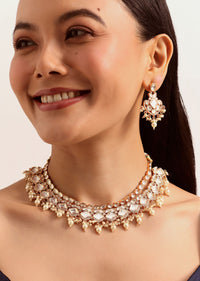 Gold And White Kundan Choker Necklace Set In Mix Metal