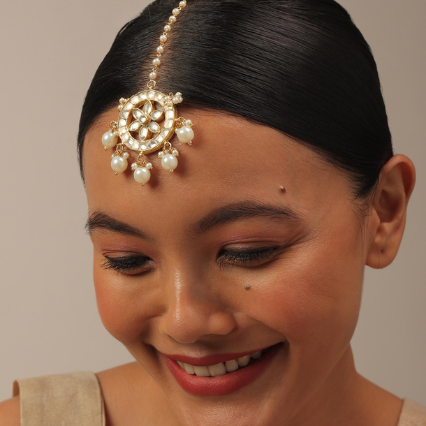 Gold Finish Kundan Polki Maangteeka With Pearls And Beads