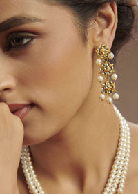 Gold Plated Freshwater Pearls And Kundan Necklace Set