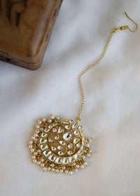 Gold Plated Kundan Maang Tikka In Silver Alloy