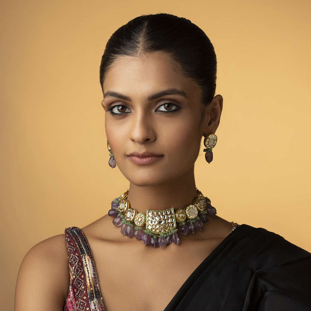 Gold Plated Kundan Necklace Set In Silver Alloy