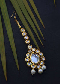 Gold Plated Mangtika With Uncut Polki And Pearl Accents
