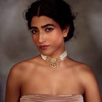 Gold Plated Silver Alloy Kundan Choker Necklace Adorned With Pearls