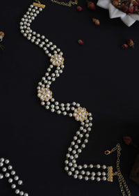 Gold Plated Silver Alloy Kundan Floral Waist Belt With Pearls