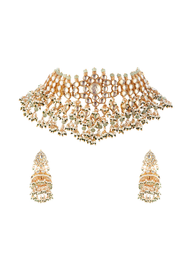 Gold Tone Choker Set With Kundan Work In Mix Metal