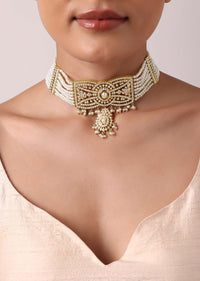 Gold Tone Kundan Choker Set With Geometric Pendant
