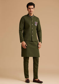 Green Cotton Kurta Set With Embroidered Pocket And Collar