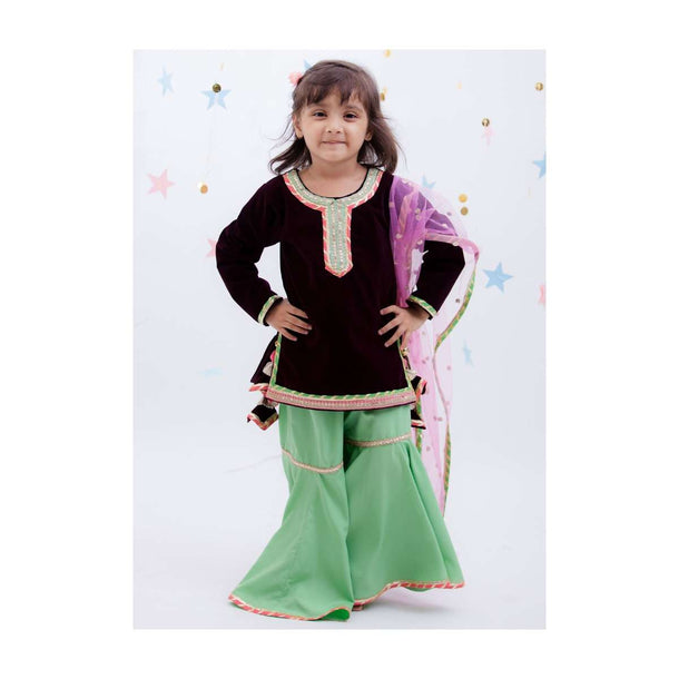 Green Sharara And Velvet Kurti With Gotta Lace And Tassels By Fayon Kids